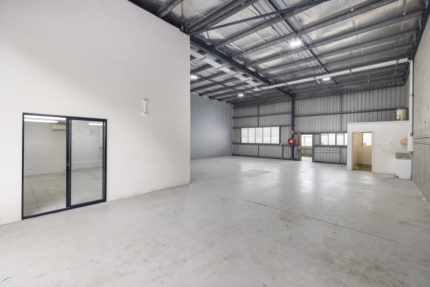 Click to view all images 2/35 Neon Street Sumner QLD 4074 - Image 2