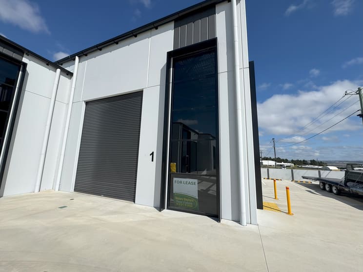 1/27 Bradwardine Road Robin Hill NSW 2795 - Image 1