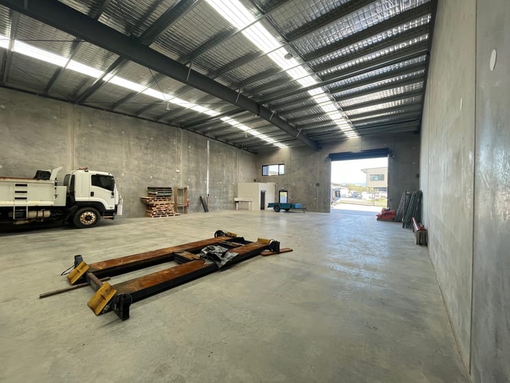 Click to view all images 1/11 Indigo Loop Yallah NSW 2530 - Image 3