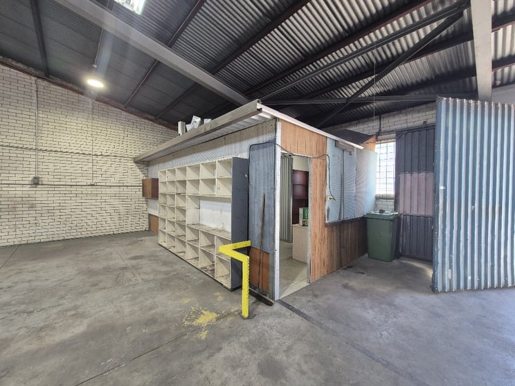 2/4 Pritchard Street O'connor WA 6163 - Image 3