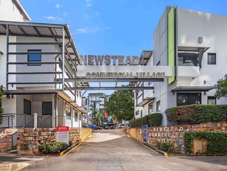 Click to view all images 5/76 Doggett Street Newstead QLD 4006 - Image 1