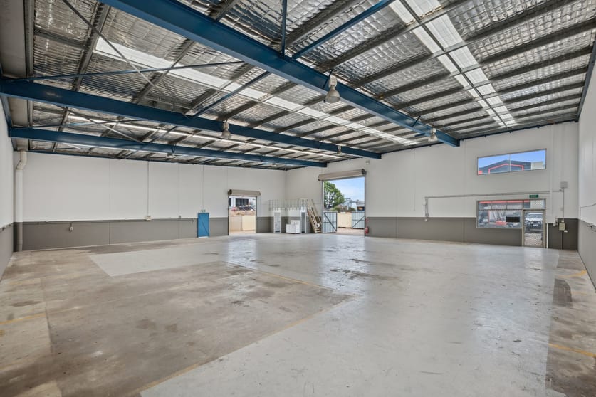 Click to view all images 3/30 Salpietro Street Bibra Lake WA 6163 - Image 2