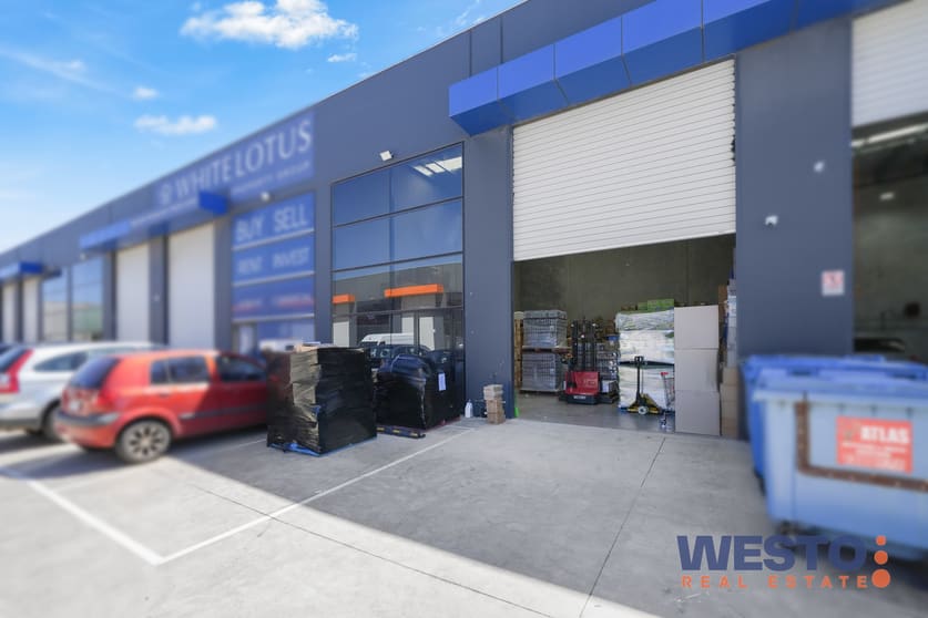 Click to view all images Unit 8/20 Prosperity Street Truganina VIC 3029 - Image 2