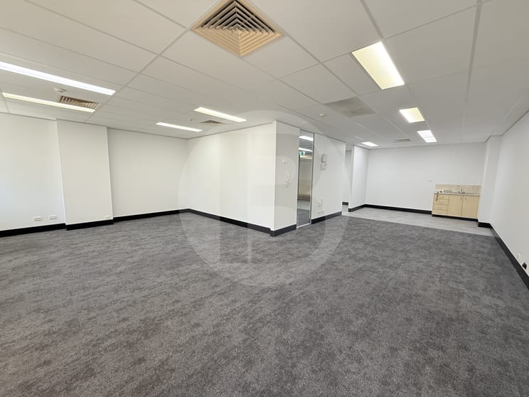 3.02/25 SOLENT CIRCUIT Norwest NSW 2153 - Image 3