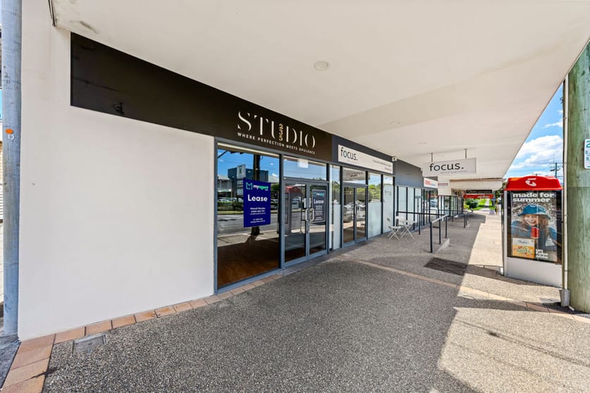Click to view all images 8/377 Cavendish Road Coorparoo QLD 4151 - Image 1