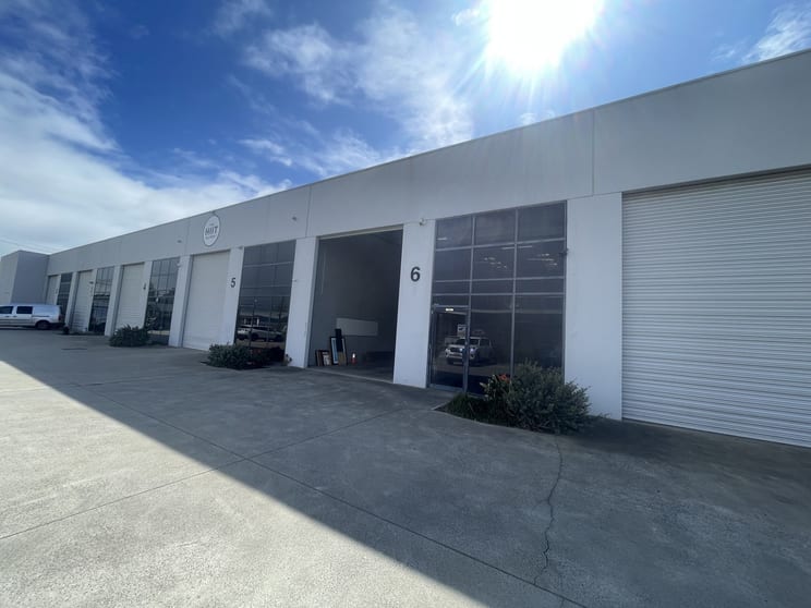 Click to view all images 6/26-28 Christensen Street Cheltenham VIC 3192 - Image 1