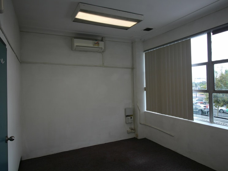 Click to view all images 1 & 2/2-4 Main Street Blacktown NSW 2148 - Image 2