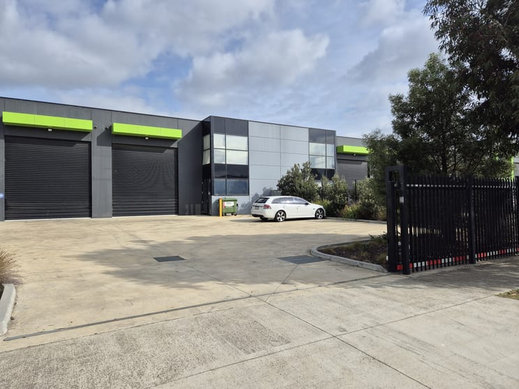 Click to view all images 2/57 industrial Circuit Cranbourne West VIC 3977 - Image 1