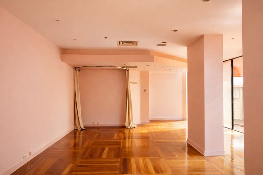 Click to view all images 20-32 Lake Street Cairns City QLD 4870 - Image 3