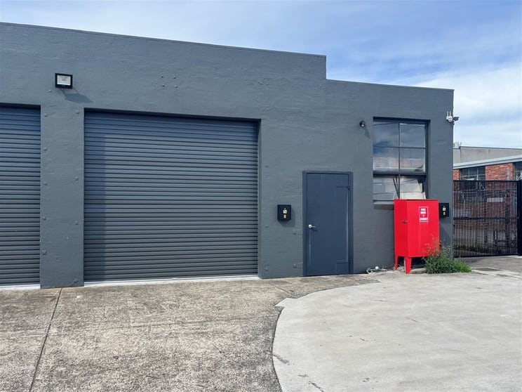 2/14 Edelmaier Street Bayswater VIC 3153 - Image 1