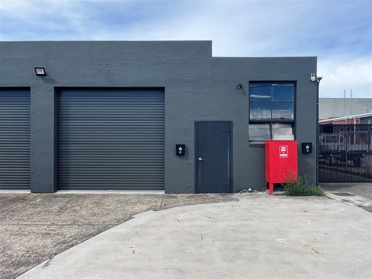2/14 Edelmaier Street Bayswater VIC 3153 - Image 3