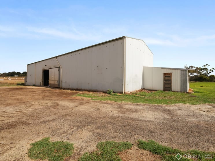 2102 Phillip Island Road Cowes VIC 3922 - Image 2
