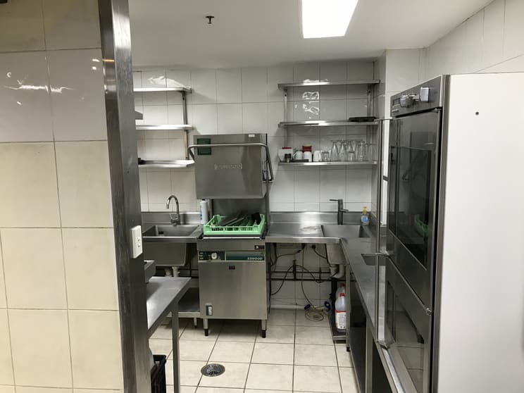 Click to view all images Unit 137/2 Akuna Street City ACT 2601 - Image 5
