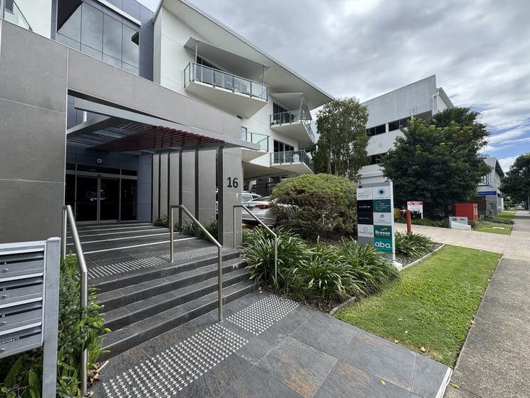 Click to view all images 15/16 Innovation Parkway Birtinya QLD 4575 - Image 2
