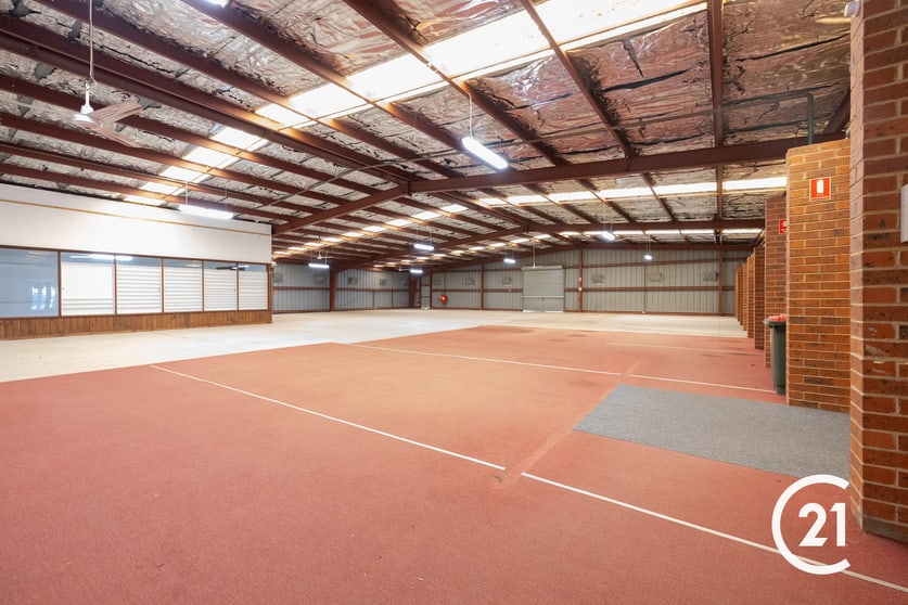 Click to view all images 7-11 Warren Street Echuca VIC 3564 - Image 3