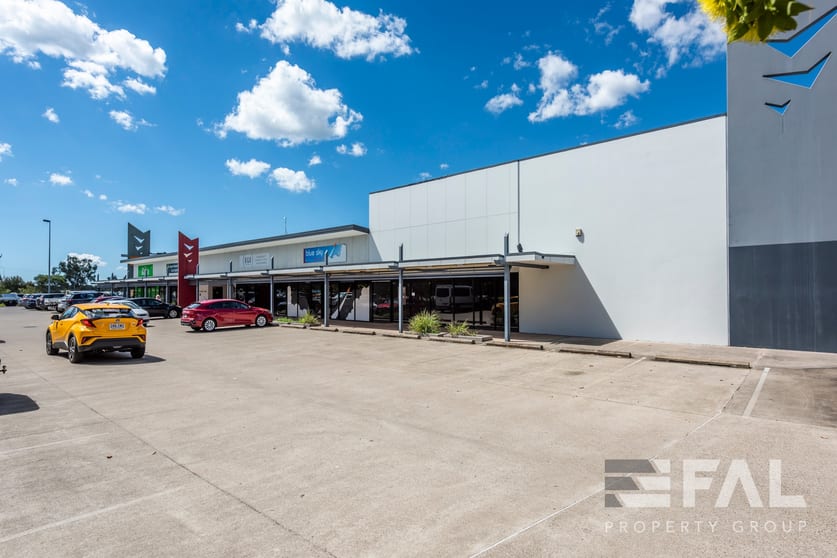 Shop 1/3 William Dean Ave Urangan QLD 4655 - Image 1