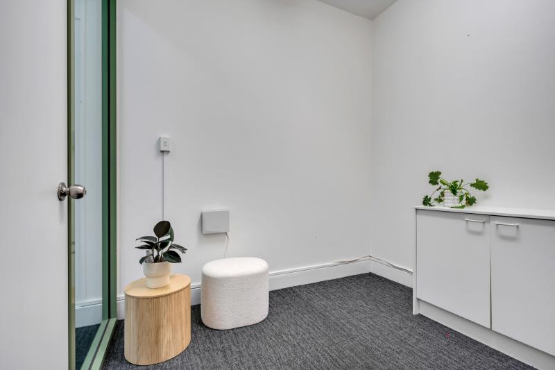 Click to view all images Suite 1, Level 2/68-72 St John Street Launceston TAS 7250 - Image 3