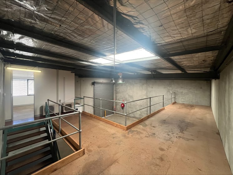 Click to view all images 10/7 Packard Avenue Castle Hill NSW 2154 - Image 2