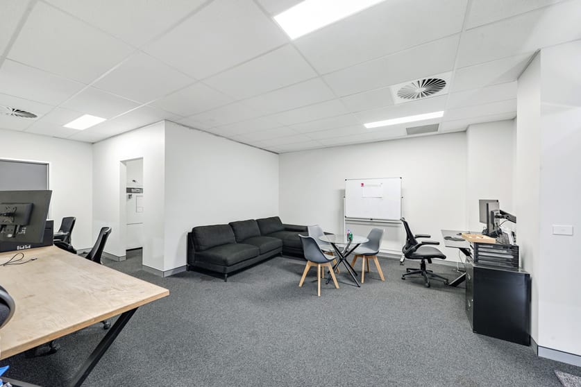Click to view all images Unit 2/3 Concord Street Boolaroo NSW 2284 - Image 3