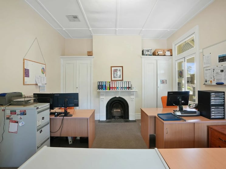 32 Lithgow Street Campbelltown NSW 2560 - Image 2