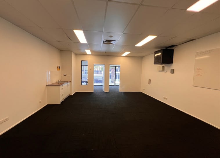 5/3-15 Orchid Avenue Surfers Paradise QLD 4217 - Image 3