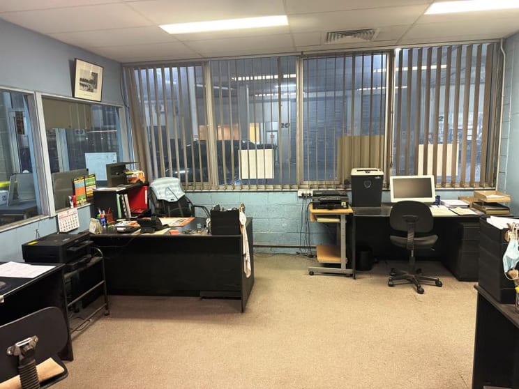 Click to view all images Brookvale NSW 2100 - Image 2