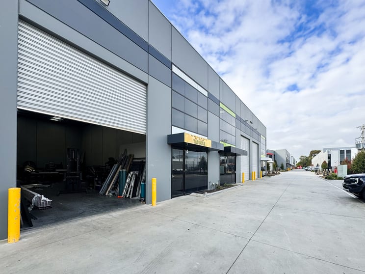Click to view all images 4 Tech Way Cranbourne VIC 3977 - Image 2