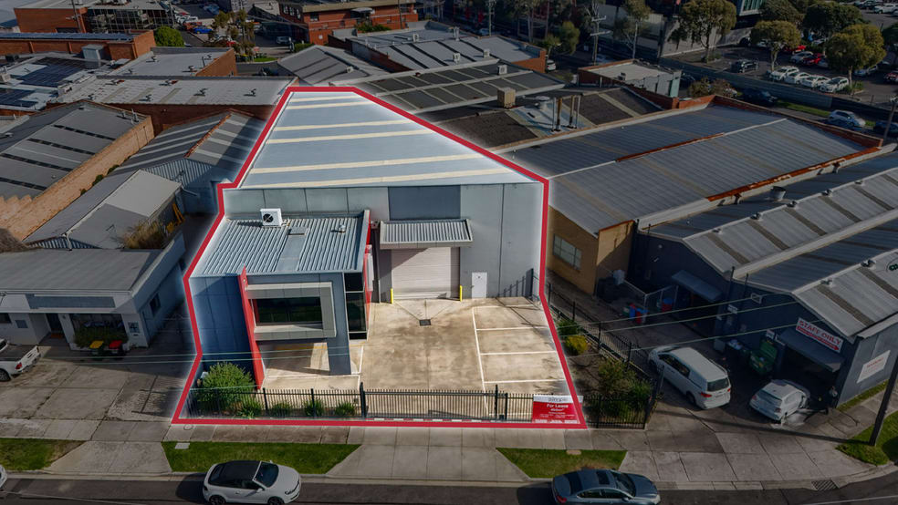 Click to view all images 2 George Street Blackburn VIC 3130 - Image 2
