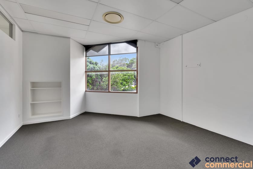 4/1 Fortitude Crescent Burleigh Heads QLD 4220 - Image 5