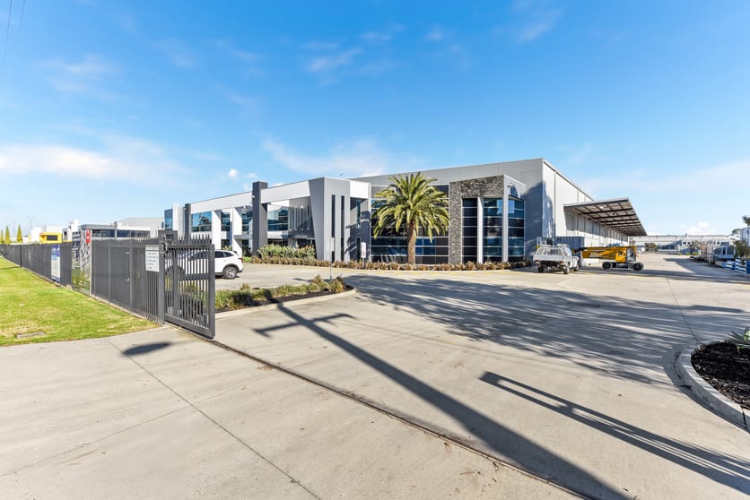 Click to view all images 955 Taylors Road Dandenong South VIC 3175 - Image 1