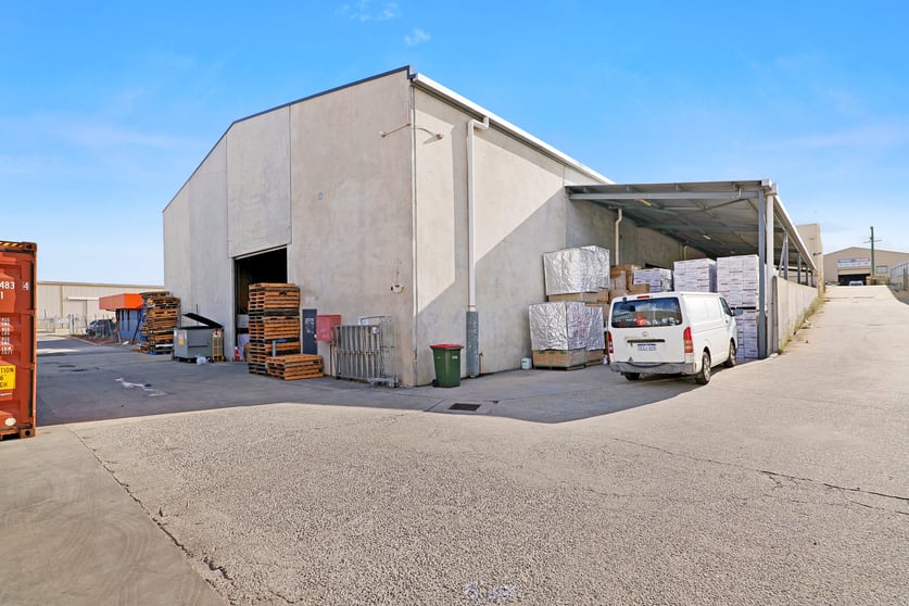 Click to view all images 97-99 Ewing Street Welshpool WA 6106 - Image 2