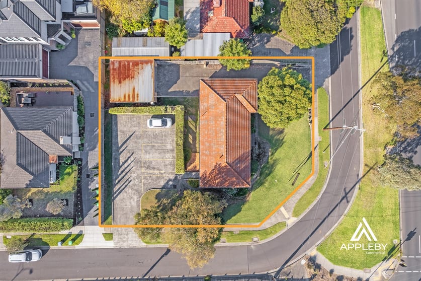 Click to view all images 487 Boronia Road Wantirna South VIC 3152 - Image 2