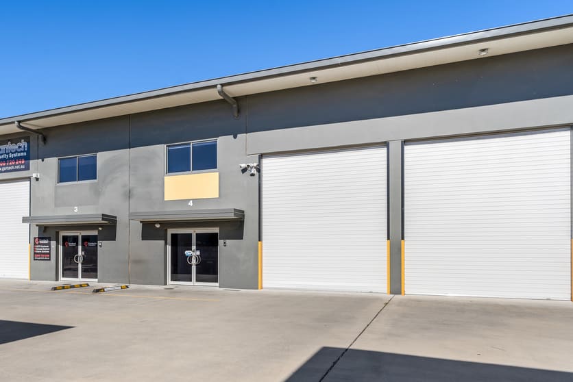 Click to view all images 4/262 Leitchs Road Brendale QLD 4500 - Image 1