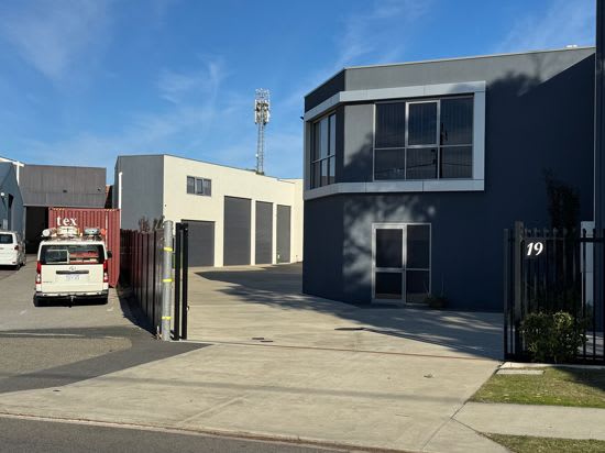 Click to view all images U3/19 Jones Street O'connor WA 6163 - Image 3