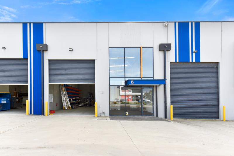 Click to view all images 6 Tango Circuit Pakenham VIC 3810 - Image 1
