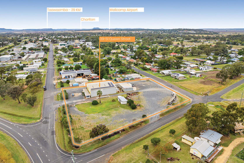 Click to view all images 39-51 Queen Street Oakey QLD 4401 - Image 2