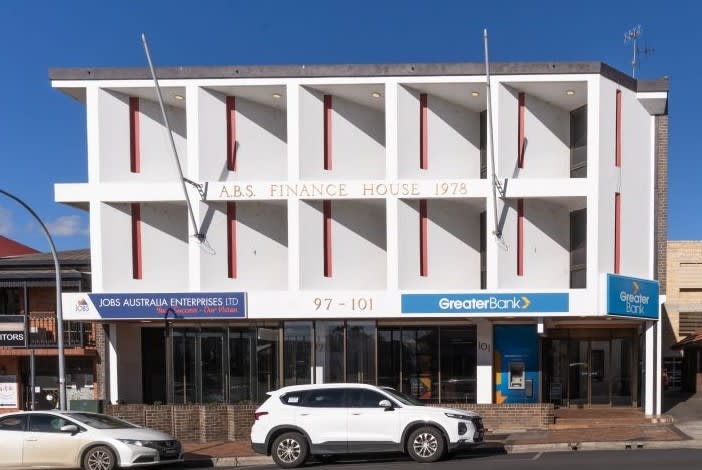 Suite 2, Level 1/ 97-101 Faulkner Street Armidale NSW 2350 - Image 1