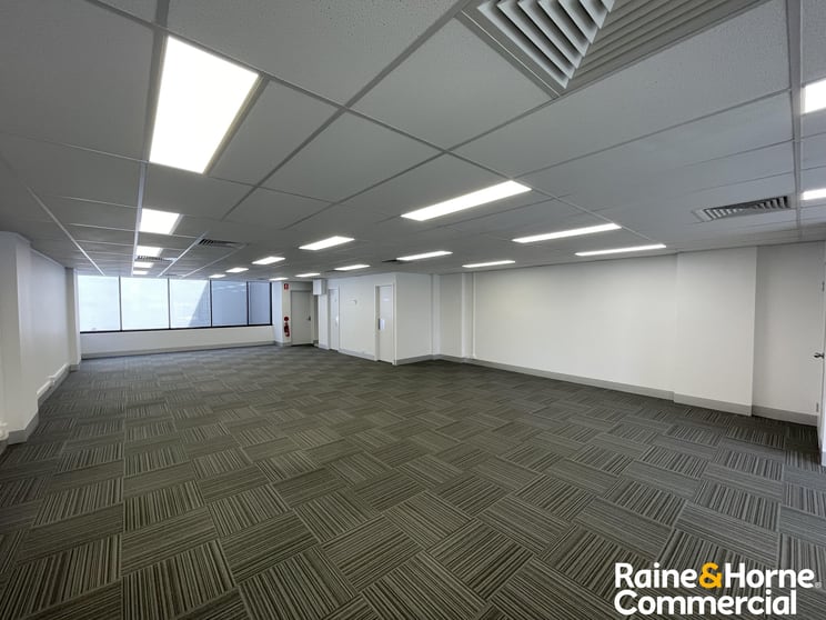 232 Boundary Street Spring Hill QLD 4000 - Image 2