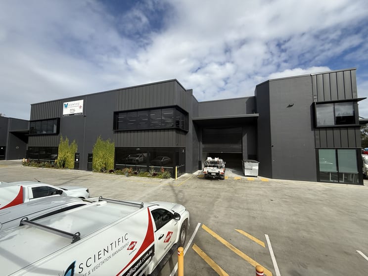 2 Stone Court Kingston QLD 4114 - Image 1