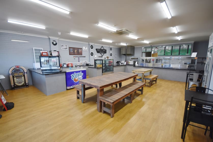 Click to view all images 88 High Street Wodonga VIC 3690 - Image 3