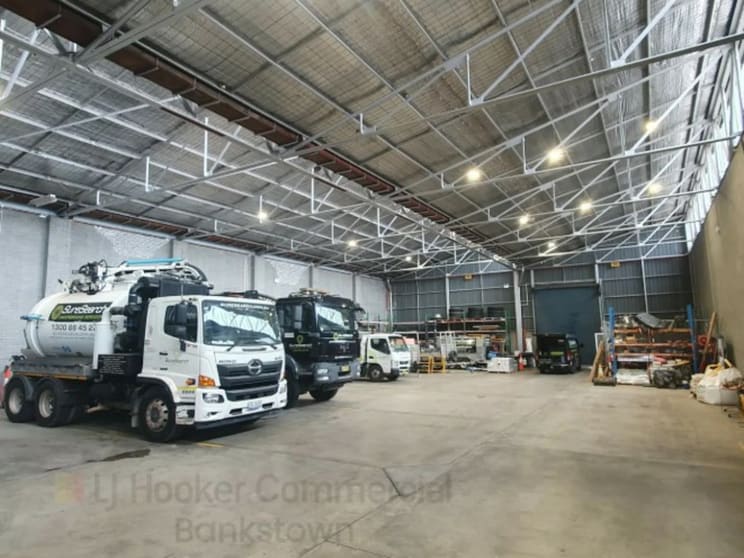 Click to view all images Seven Hills NSW 2147 - Image 1