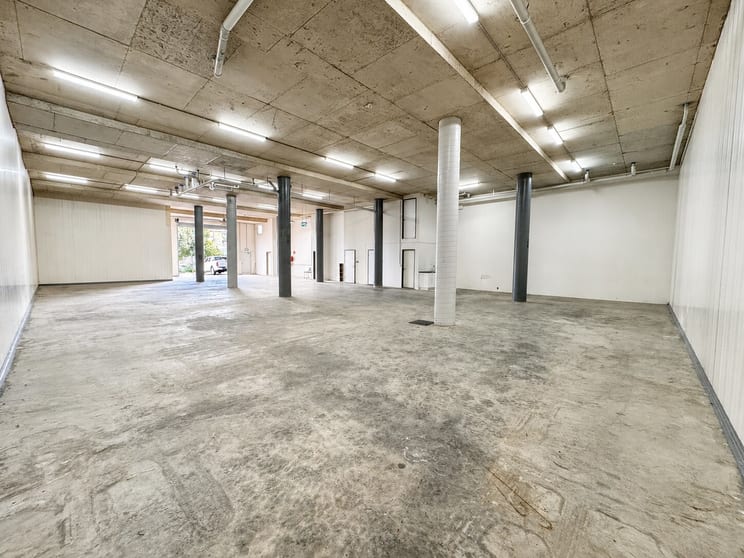 Click to view all images 2/5-9 Benaroon Road Belmore NSW 2192 - Image 3