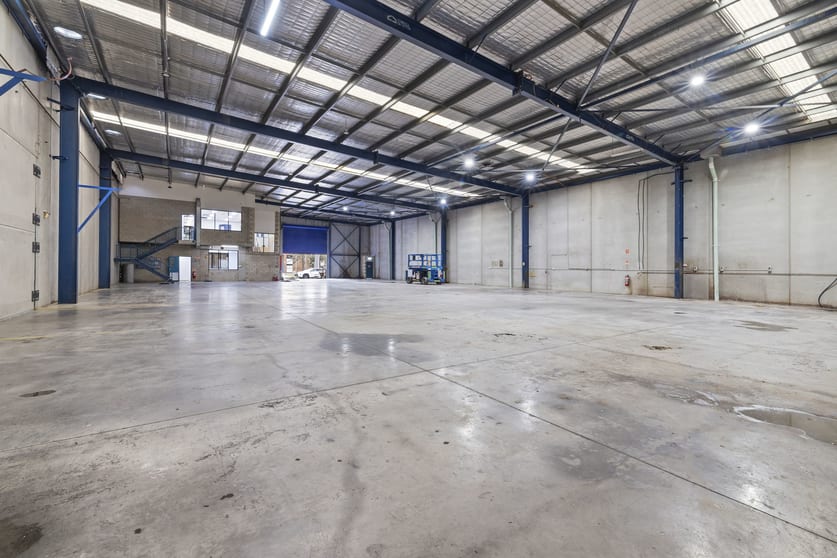 Click to view all images 354 Horsley Road Milperra NSW 2214 - Image 3