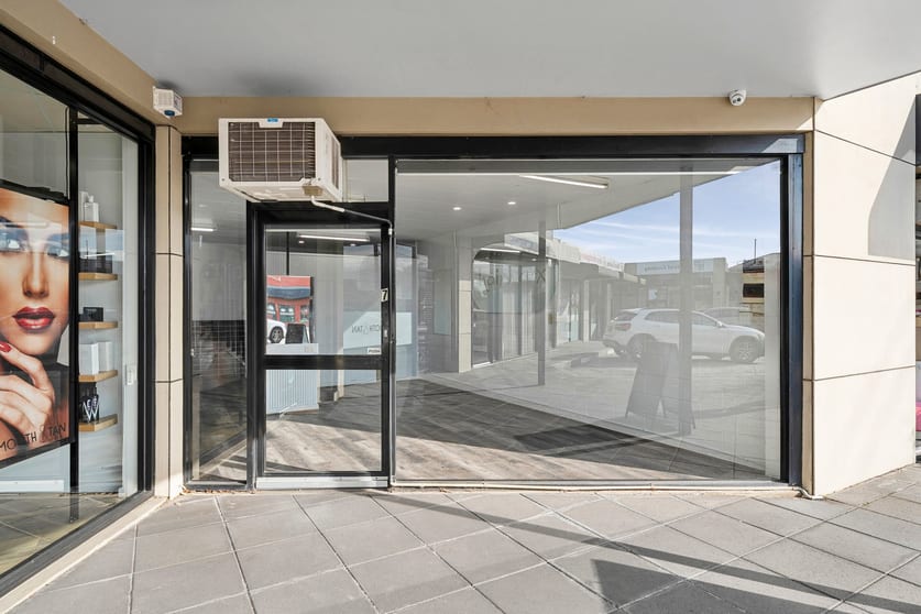 Click to view all images 7/130-134 Shannon Avenue Manifold Heights VIC 3218 - Image 1