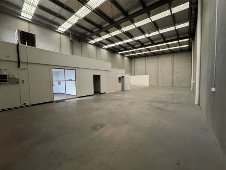 Click to view all images 31 Williams Road Dandenong South VIC 3175 - Image 3