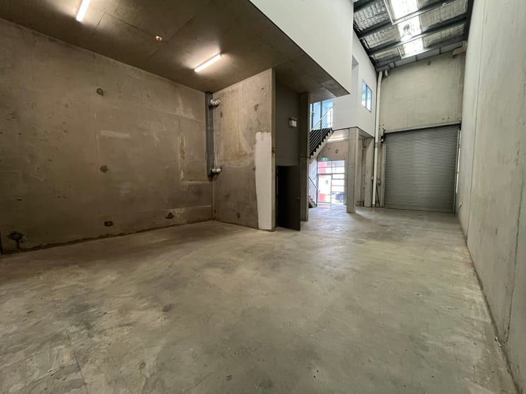 Click to view all images Unit 2/79-85 Mars Road Lane Cove NSW 2066 - Image 2