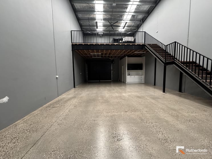 Click to view all images 13/27 Graystone Court Epping VIC 3076 - Image 3