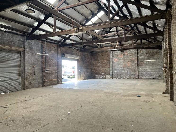 Click to view all images Rear Shed/117 Peisley Street Orange NSW 2800 - Image 2