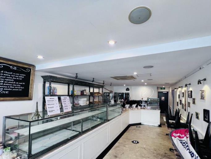 Click to view all images Ground/19 Barker Street New Farm QLD 4005 - Image 3