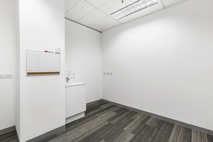 Click to view all images 100 Victoria Parade East Melbourne VIC 3002 - Image 3